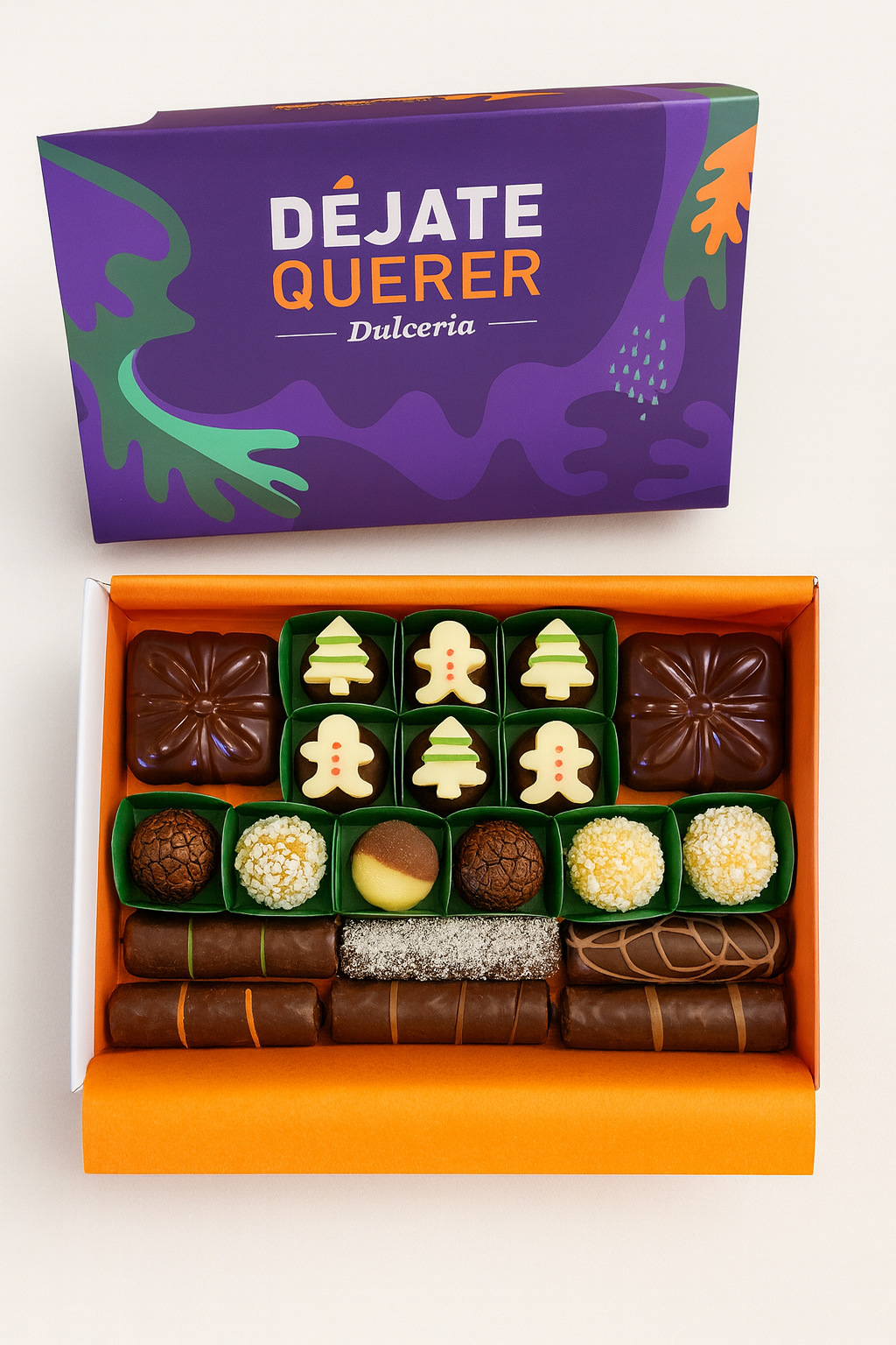 Caja navideña alfajor, brigadeiro, mini cuchufli y chocolates